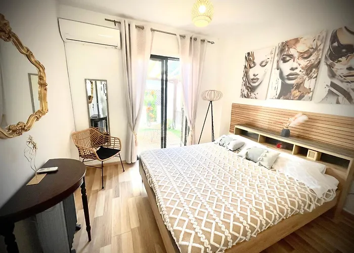 Ibiscus Garden Apartment With Pool, Kato Paphos