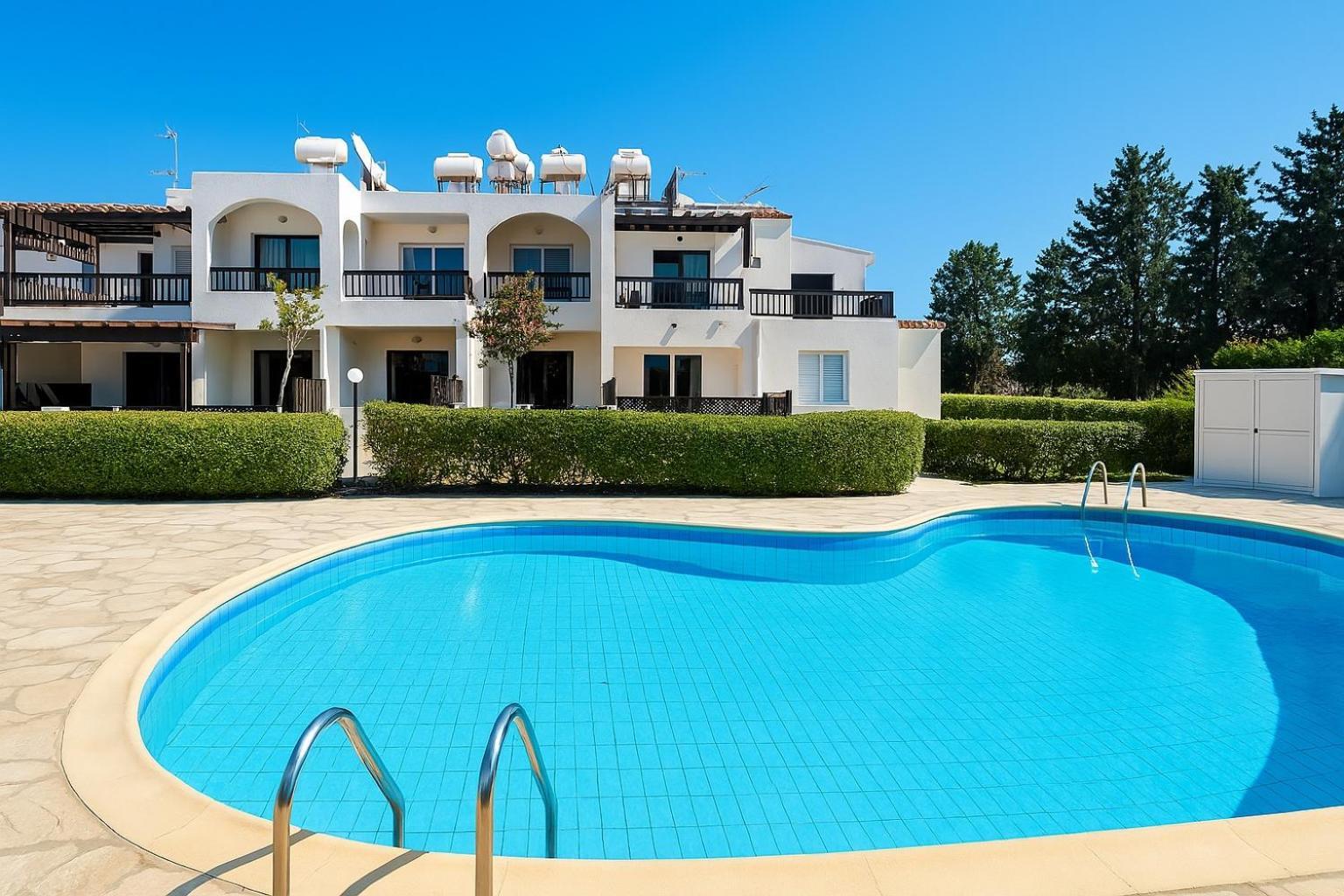 Ibiscus Garden With Pool, Kato Apartament *
